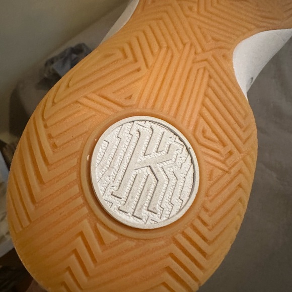 Nike Kyrie Flytrap 2 Boston Celtics Mens 15 Green gum Shamrock Basketball - Picture 2 of 6